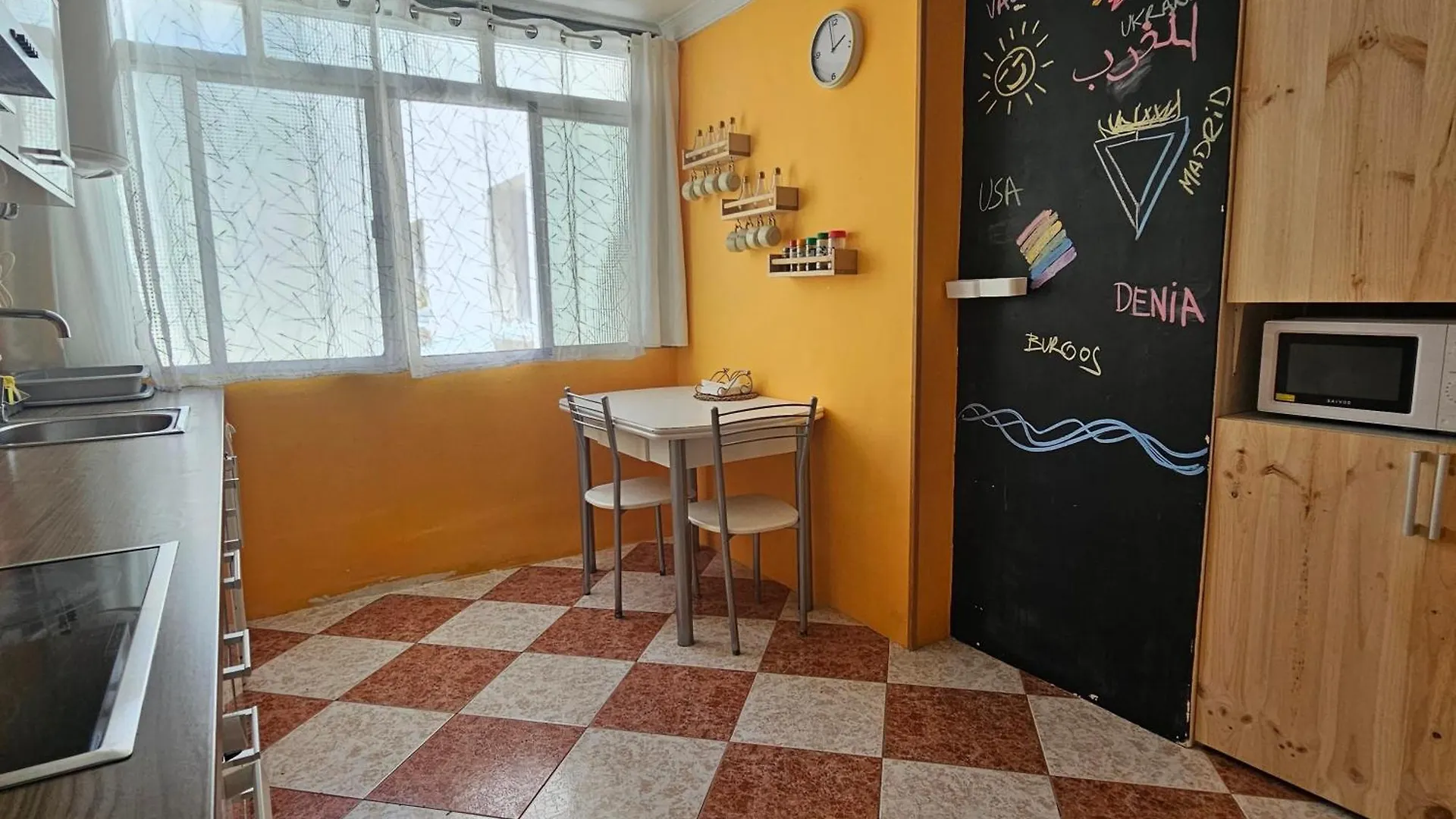 Amplia Vivienda A Un Paso Del Centro De Cadiz Apartment El Trocadero 0*,  Spain