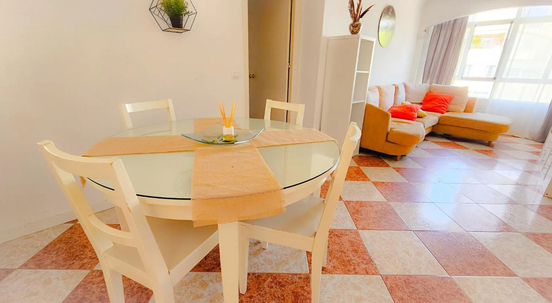 Amplia Vivienda A Un Paso Del Centro De Cadiz Apartment El Trocadero